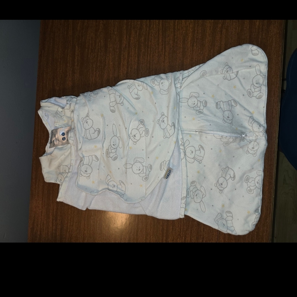 Set of 3 Halo Baby Sleep Sacks in Green and Patterned Designs 0-3 months - Picture 3 of 3